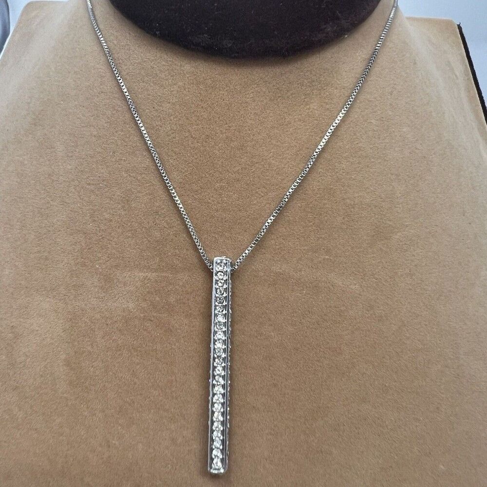 Chicos Necklace Silver Tone Rectangle Rhinestone Pendant Nice Silver Chain 18"